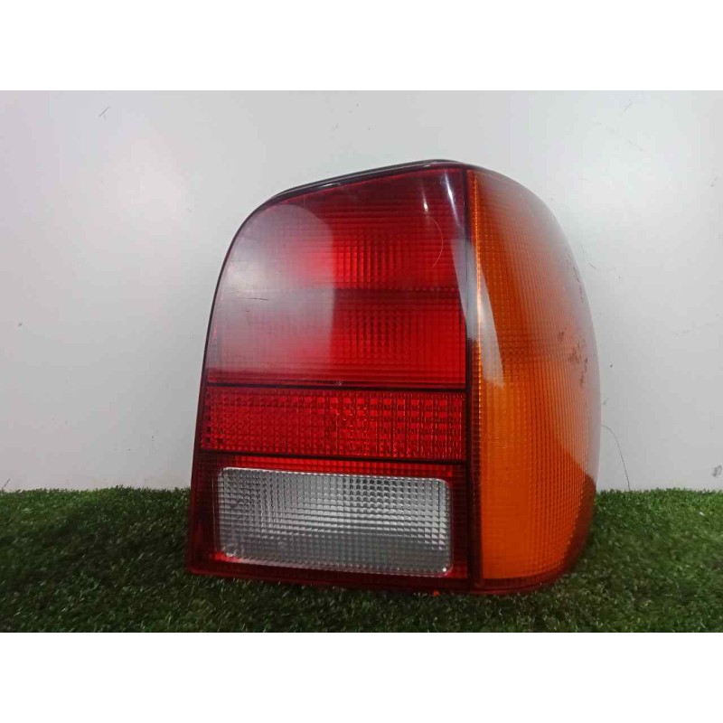 Recambio de piloto trasero derecho para volkswagen polo berlina (6n1) 1.4 referencia OEM IAM SINREFERENCIA 95-00 AMBAR