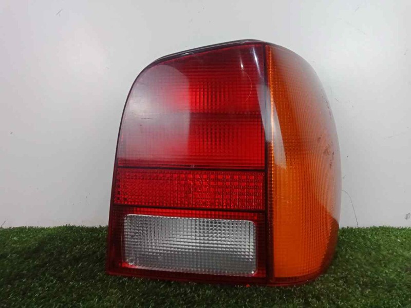 Recambio de piloto trasero derecho para volkswagen polo berlina (6n1) 1.4 referencia OEM IAM SINREFERENCIA 95-00 AMBAR