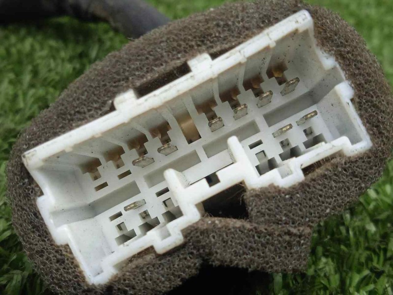 Recambio de mando limpia para ssangyong musso referencia OEM IAM   9.PIN