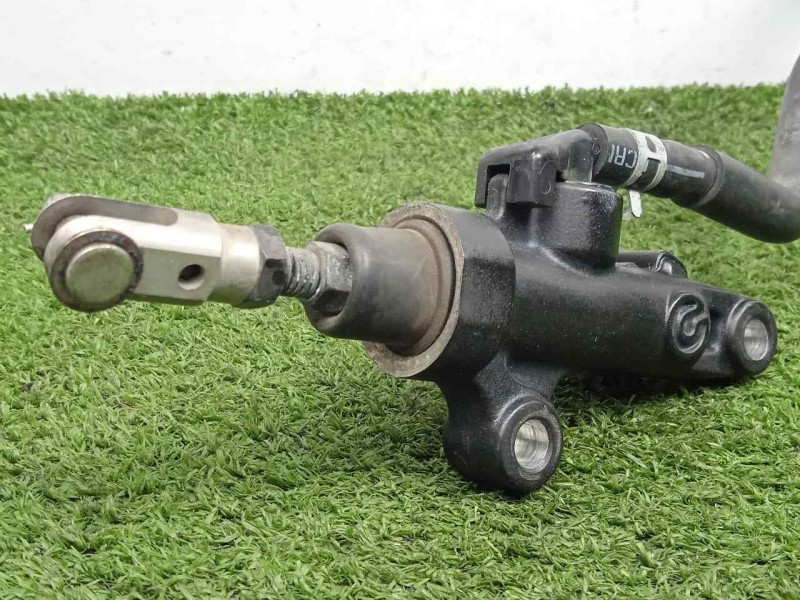 Recambio de bomba freno para yamaha fjr 1300 referencia OEM IAM 3P62583V00 TRASERA 