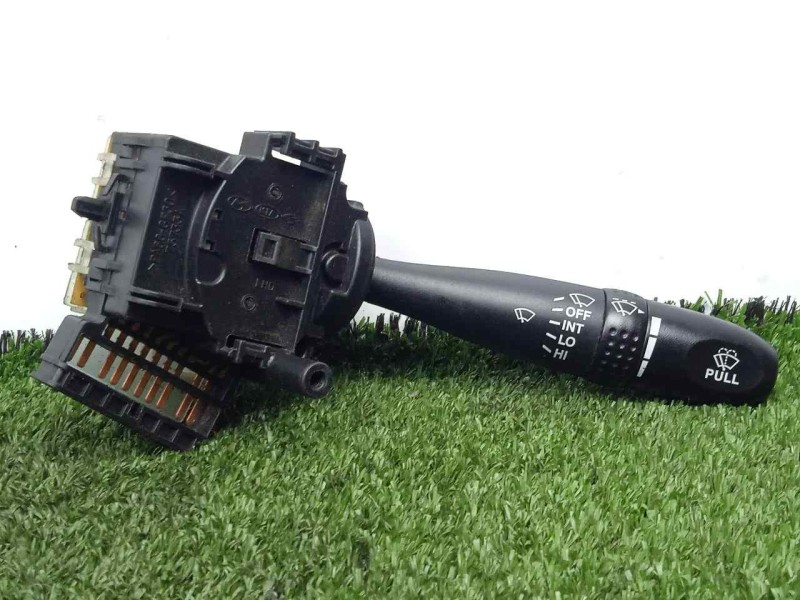 Recambio de mando limpia para hyundai accent (lc) 1.5 crdi cat referencia OEM IAM 75733A  10.PIN