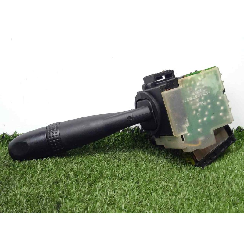 Recambio de mando limpia para hyundai accent (lc) 1.5 crdi cat referencia OEM IAM 75733A  10.PIN