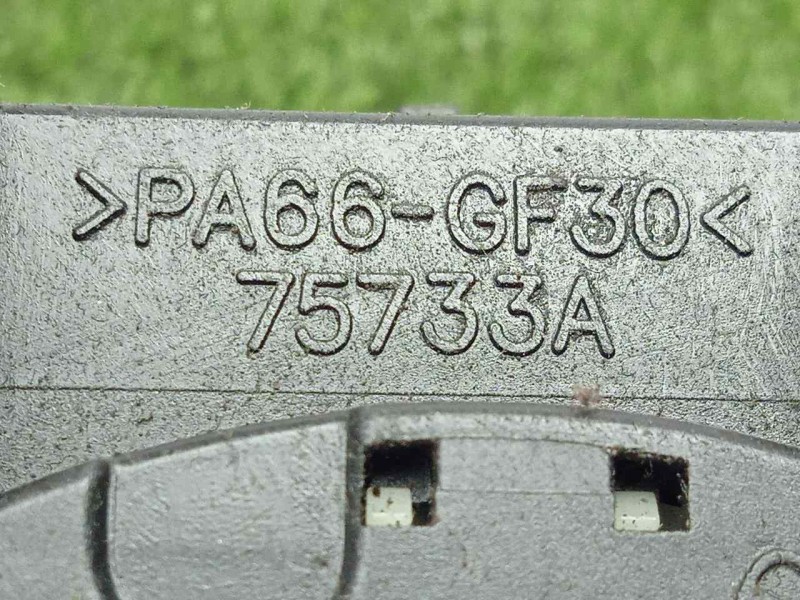 Recambio de mando limpia para hyundai getz (tb) 1.4 cat referencia OEM IAM 75733A LIMPIA TRASERO 10.PIN