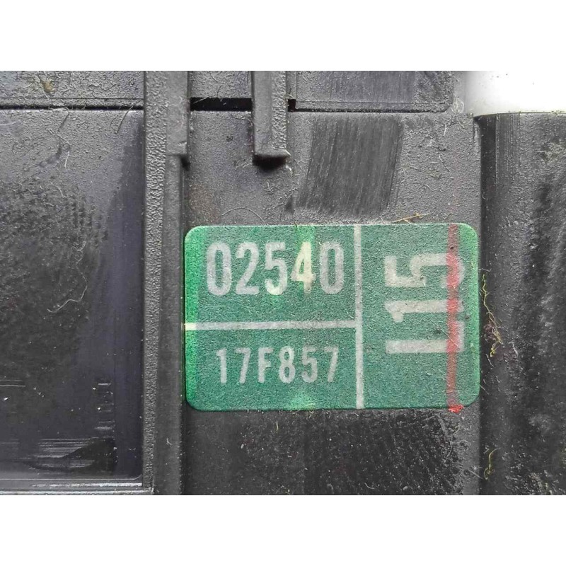 Recambio de mando limpia para toyota auris 1.4 turbodiesel cat referencia OEM IAM 8465202540  