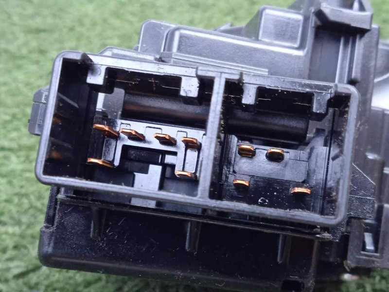 Recambio de mando limpia para toyota auris 1.4 turbodiesel cat referencia OEM IAM 8465202540  