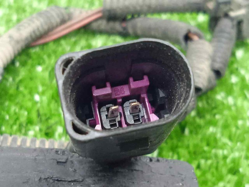 Recambio de cerradura capot para seat altea xl (5p5) 1.9 tdi referencia OEM IAM 5P1823509D 2.PINES 