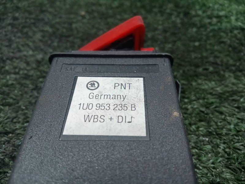Recambio de warning para skoda octavia berlina (1u2) 1.6 referencia OEM IAM 1U0953235B 7.PINES 