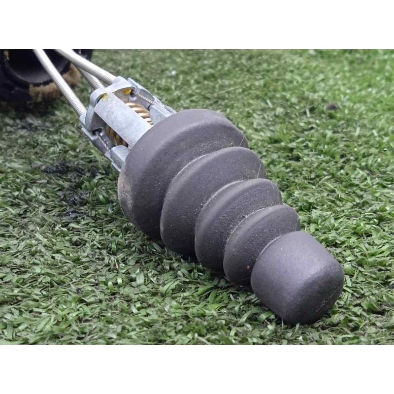 Recambio de retrovisor izquierdo para fiat punto berlina (188) 1.2 cat referencia OEM IAM SINREFERENCIA MANUAL NEGRO