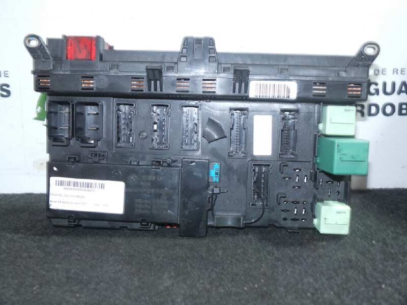 Recambio de caja reles / fusibles para bmw x5 (e53) 3.0 24v cat referencia OEM IAM 122835021301-518757000-6909679 LEAR 
