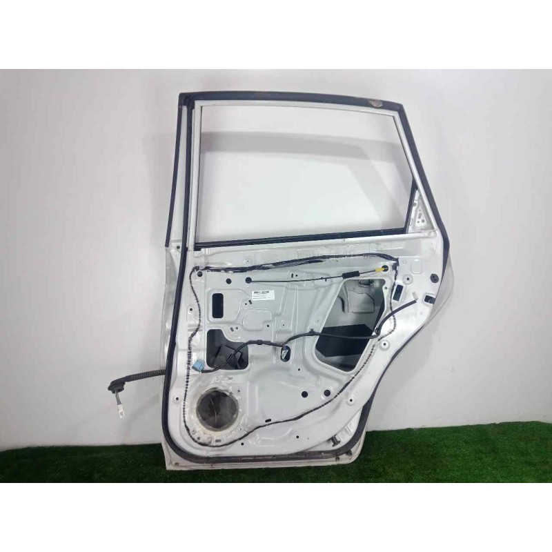 Recambio de puerta trasera derecha para subaru impreza g12 2.0 cat referencia OEM IAM   