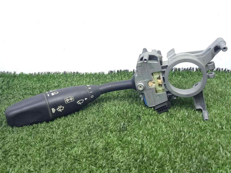 Recambio de mando limpia para volkswagen crafter caja cerrada referencia OEM IAM A9065450310-280927 INTERMITENCIAS 6.PIN