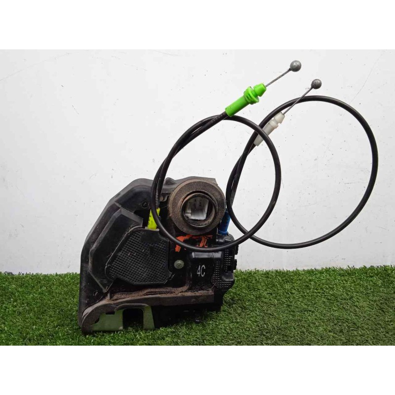 Recambio de cerradura puerta trasera izquierda para toyota auris 1.4 turbodiesel cat referencia OEM IAM 6906005050 4.PINES 