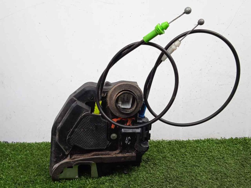 Recambio de cerradura puerta trasera izquierda para toyota auris 1.4 turbodiesel cat referencia OEM IAM 6906005050 4.PINES 