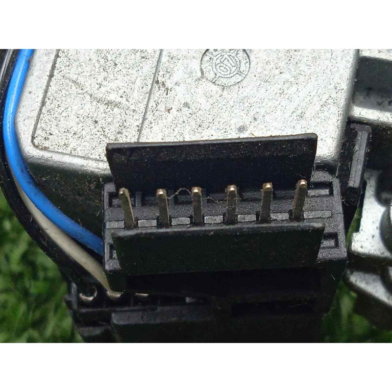 Recambio de mando limpia para volkswagen crafter caja cerrada referencia OEM IAM A9065450310-280927 INTERMITENCIAS 6.PIN