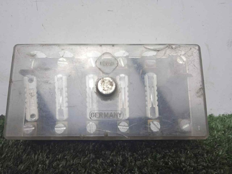 Recambio de caja reles / fusibles para land rover 88 2.3d referencia OEM IAM 193097  