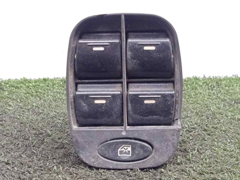 Recambio de mando elevalunas delantero izquierdo para tata indica 1.4 diesel referencia OEM IAM  4 BOTONES BOTON CENTRAL 4 BOTON