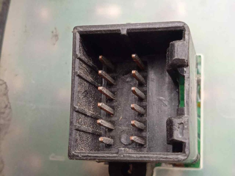 Recambio de mando elevalunas delantero izquierdo para tata indica 1.4 diesel referencia OEM IAM  4 BOTONES BOTON CENTRAL 4 BOTON