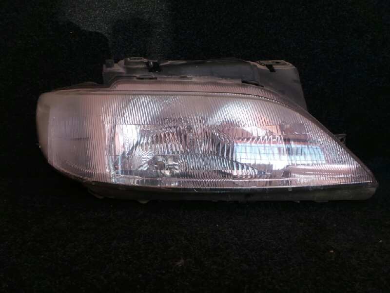 Recambio de faro derecho para citroën xsara berlina 1.9 diesel referencia OEM IAM   I SERIE