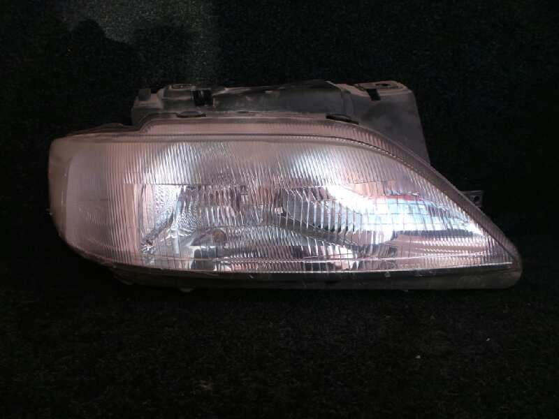 Recambio de faro derecho para citroën xsara berlina 1.9 diesel referencia OEM IAM   I SERIE