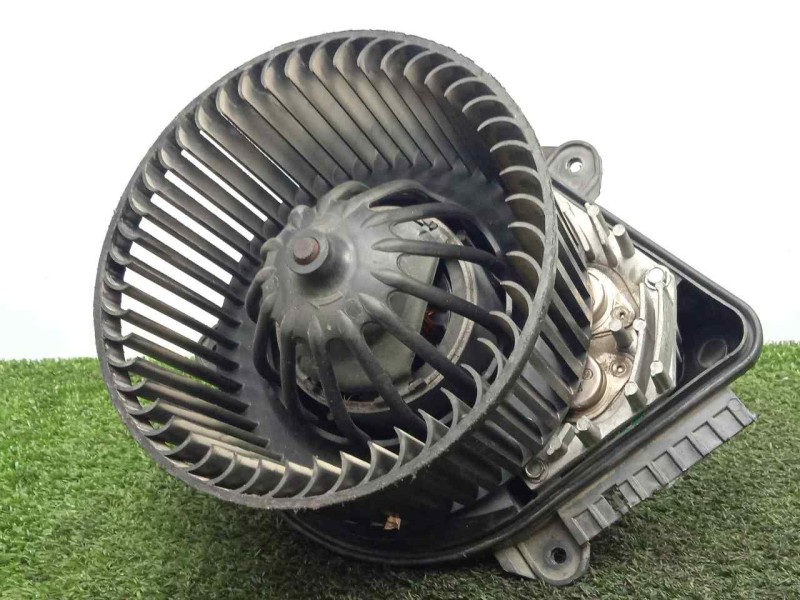 Recambio de motor calefaccion para citroën saxo 1.5 diesel referencia OEM IAM F658083S Ø DIAMETRO: 145MM 