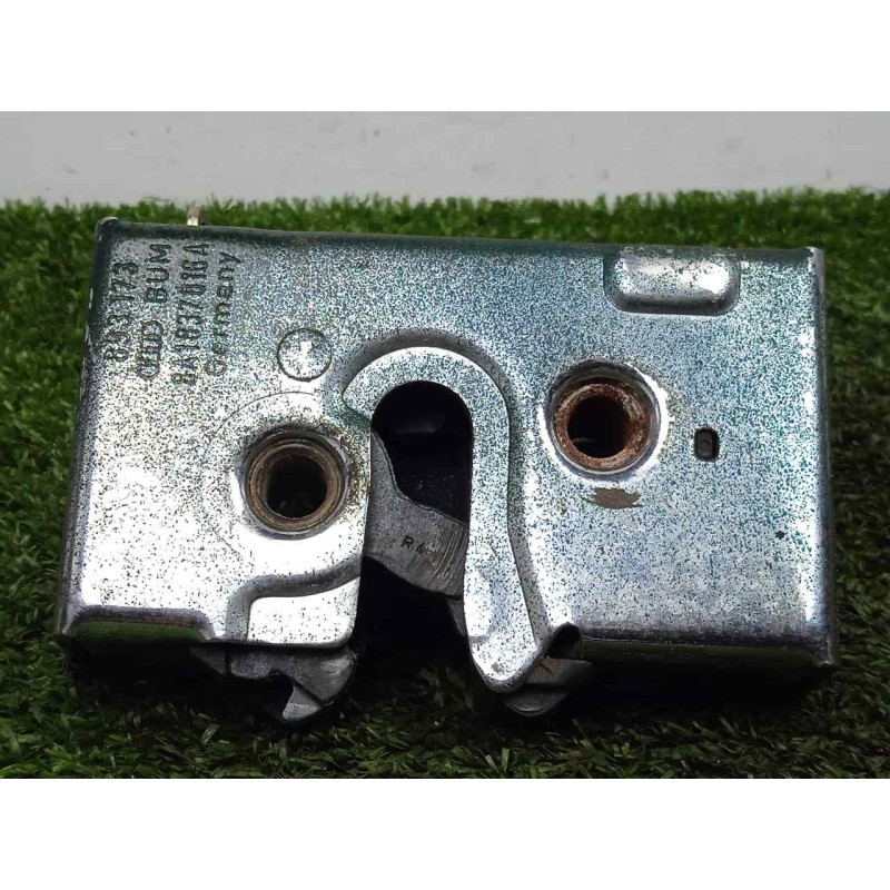 Recambio de cerradura puerta delantera derecha para audi 80/90 (893) 2.3 cat (ng) referencia OEM IAM 8A1837016A  