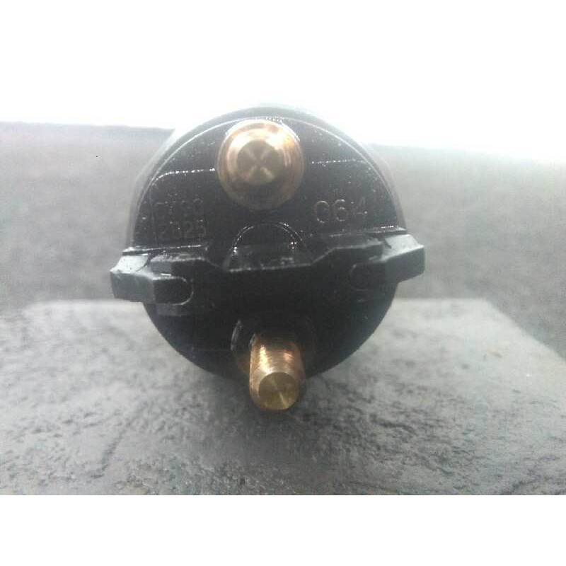 Recambio de inyector para volvo fl xxx referencia OEM IAM 04902825-0445120064-0986435529 BOSCH 