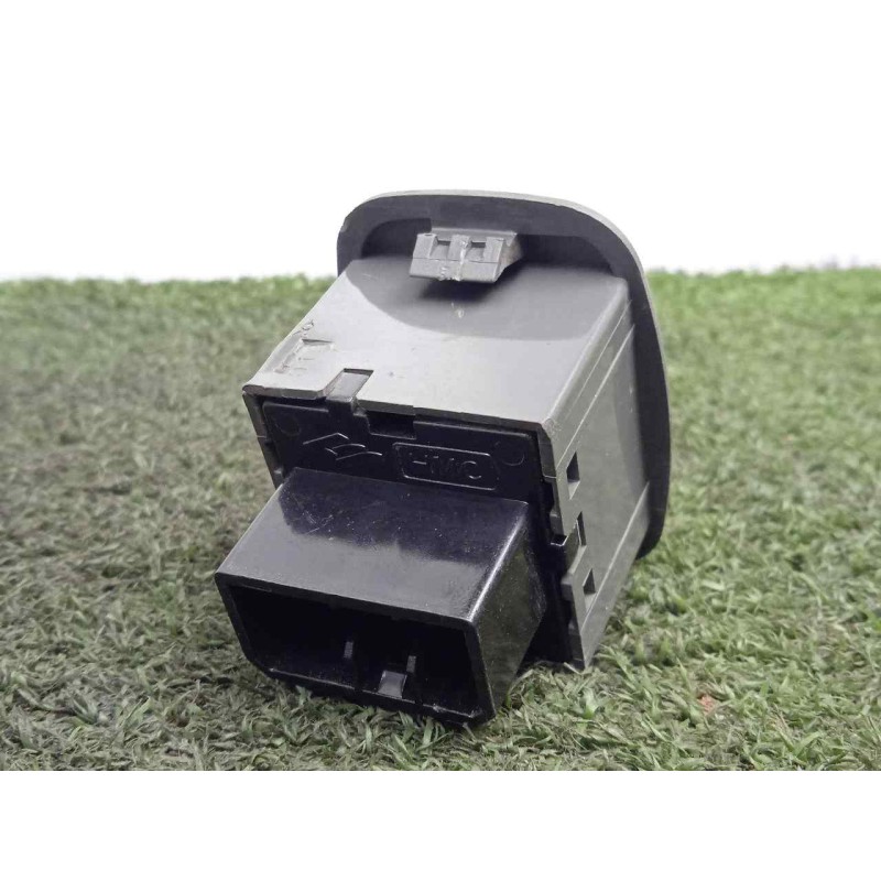 Recambio de mando elevalunas delantero izquierdo para hyundai atos (mx) 1.0 cat referencia OEM IAM 9357002000  