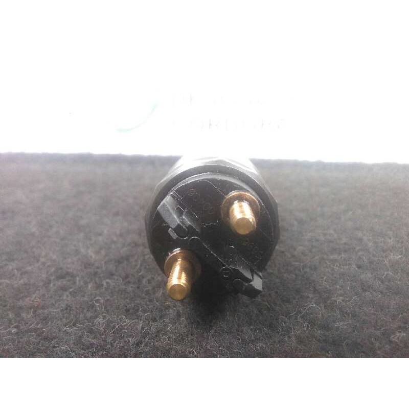 Recambio de inyector para volvo fl xxx referencia OEM IAM 04902825-0445120064-0986435529 BOSCH 