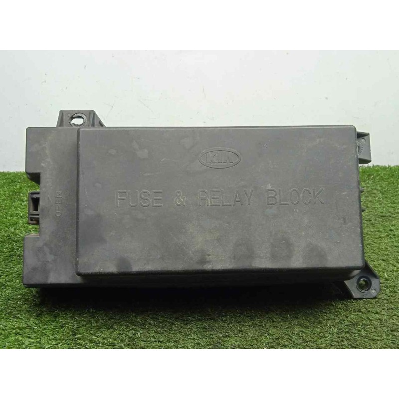 Recambio de caja reles / fusibles para kia sorento 2.5 crdi cat referencia OEM IAM 911603E070-10051012082  