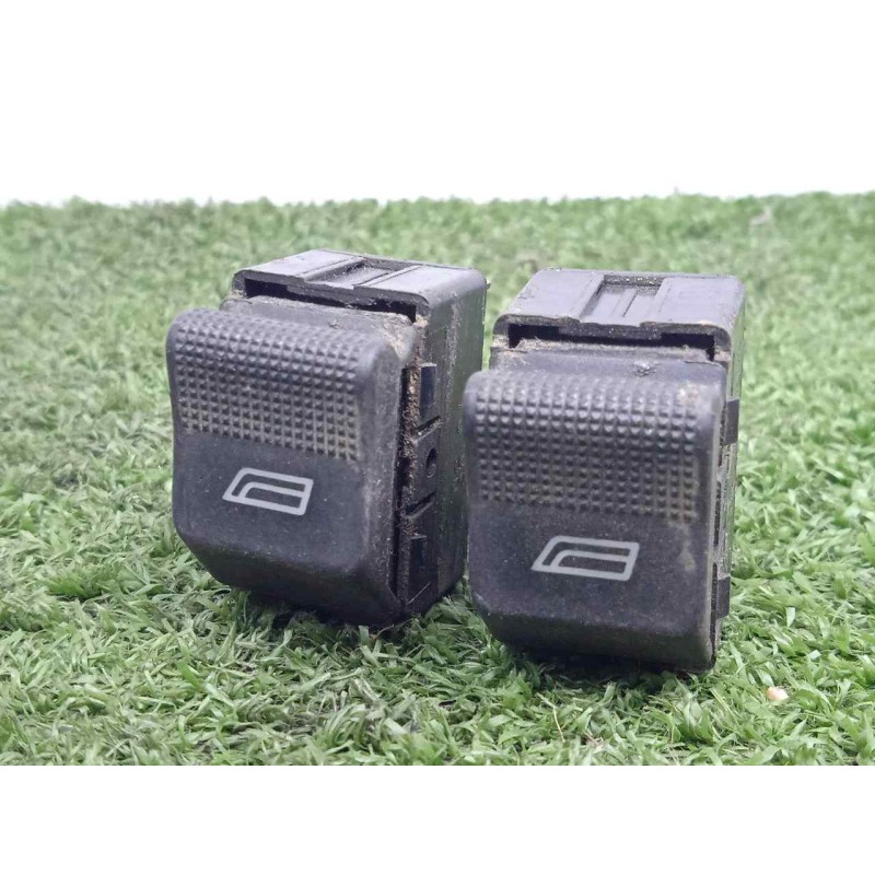 Recambio de mando elevalunas delantero izquierdo para audi a4 berlina (b5) 1.9 tdi referencia OEM IAM   