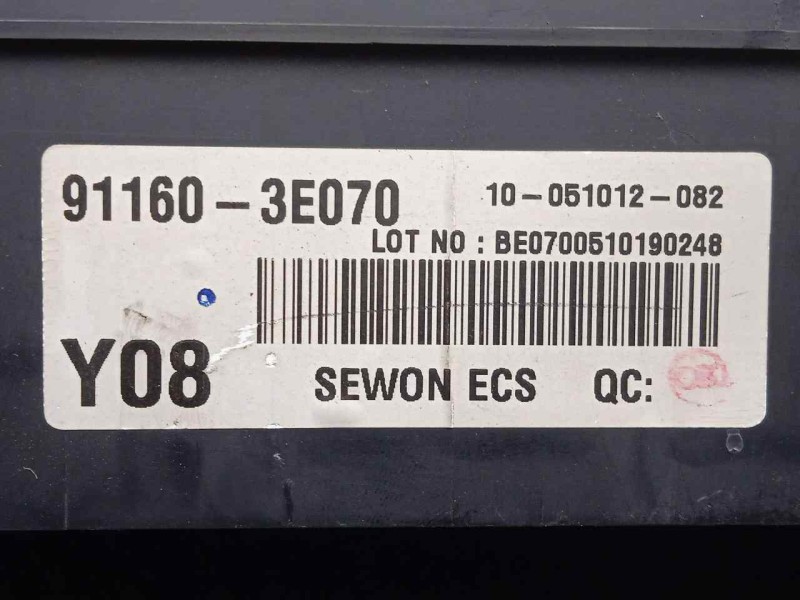 Recambio de caja reles / fusibles para kia sorento 2.5 crdi cat referencia OEM IAM 911603E070-10051012082  