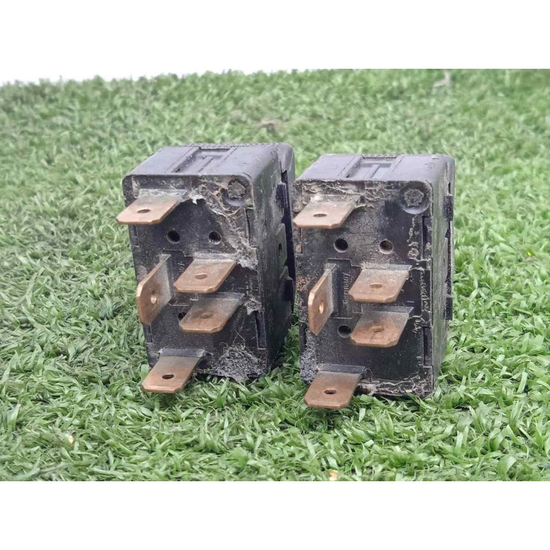 Recambio de mando elevalunas delantero izquierdo para audi a4 berlina (b5) 1.9 tdi referencia OEM IAM   