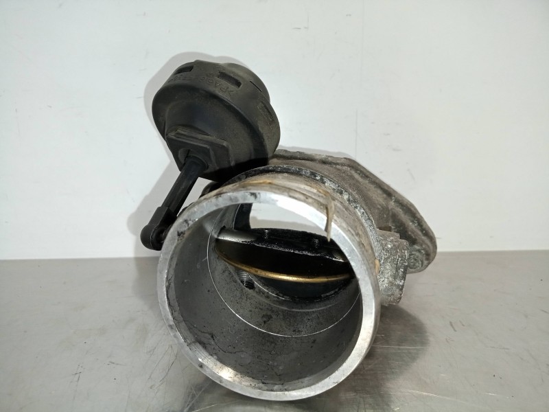 Recambio de caja mariposa para audi a4 berlina (8e) 2.5 tdi quattro (132kw) referencia OEM IAM 8E0145950A  