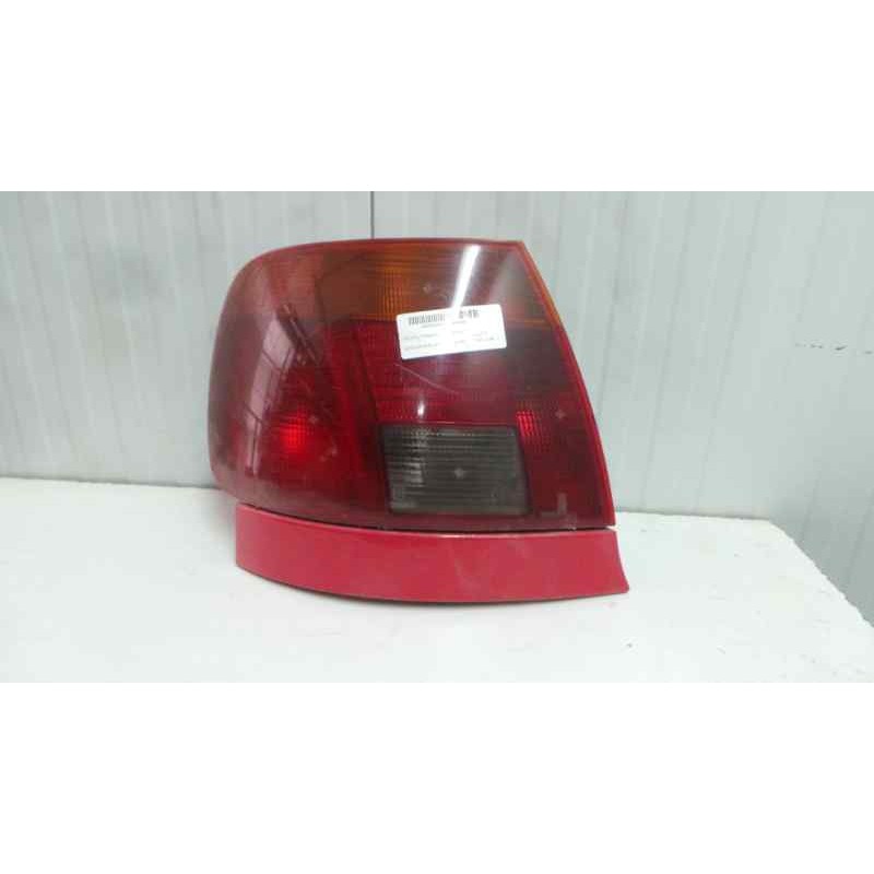 Recambio de piloto trasero izquierdo para audi a4 berlina (b5) 1.9 tdi referencia OEM IAM  94-97 AMBAR