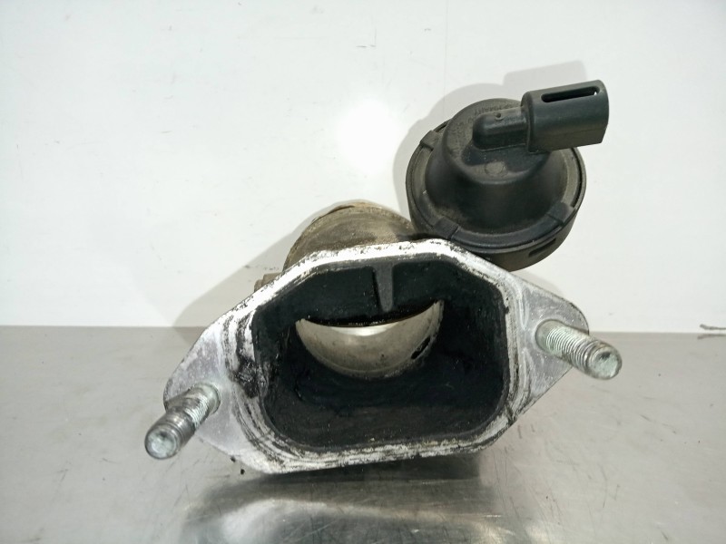 Recambio de caja mariposa para audi a4 berlina (8e) 2.5 tdi quattro (132kw) referencia OEM IAM 8E0145950A  