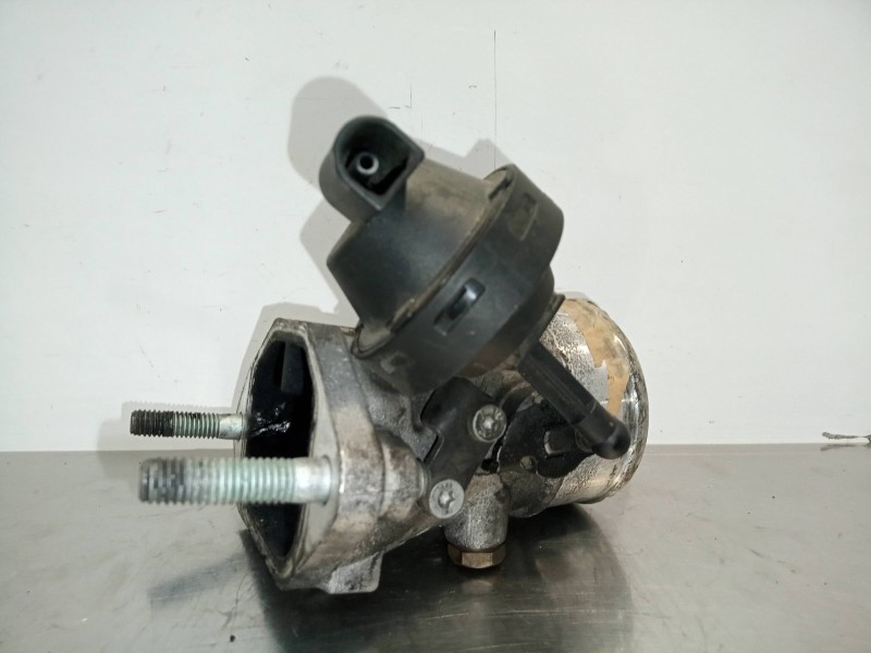 Recambio de caja mariposa para audi a4 berlina (8e) 2.5 tdi quattro (132kw) referencia OEM IAM 8E0145950A  