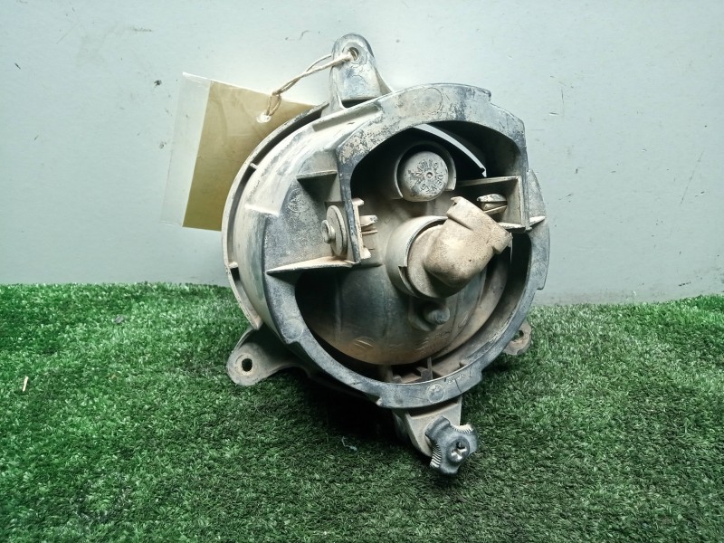 Recambio de faro antiniebla derecho para kia sorento 2.5 crdi cat referencia OEM IAM SINREFERENCIA 02/06 