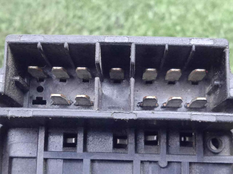 Recambio de mando limpia para renault twingo (co6) 1.3 cat referencia OEM IAM 7700832722 12.PIN LIMPIA TRASERO