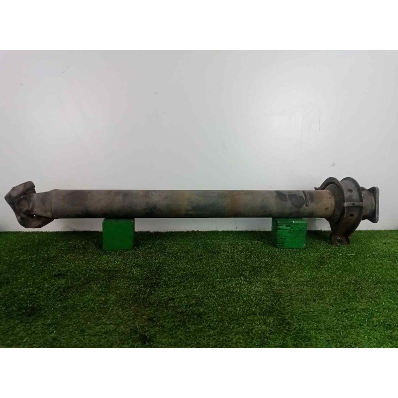Recambio de transmision central para nissan l-80 4.0 referencia OEM IAM SINREFERENCIA TRASERA - 1/2.TRAMOS PARTE DELANTERA - L96