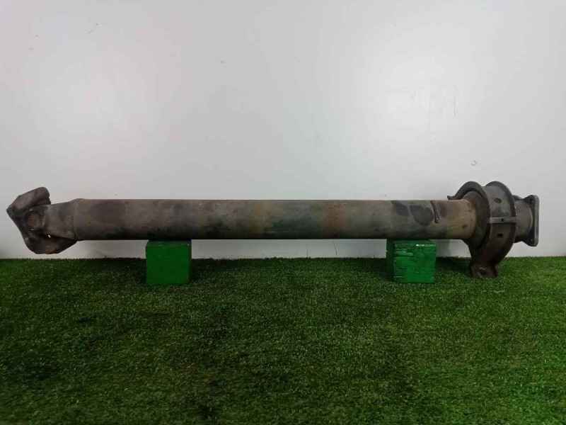 Recambio de transmision central para nissan l-80 4.0 referencia OEM IAM SINREFERENCIA TRASERA - 1/2.TRAMOS PARTE DELANTERA - L96