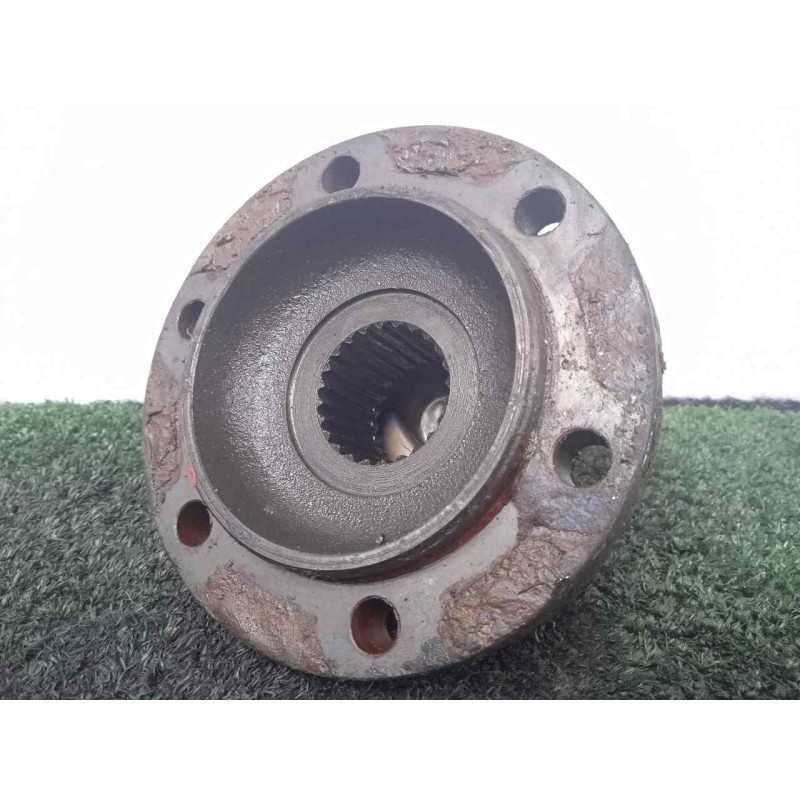 Recambio de buje para land rover 109 diessel 2.3 d referencia OEM IAM 571711 ESTRIA.FINA 88 - 109