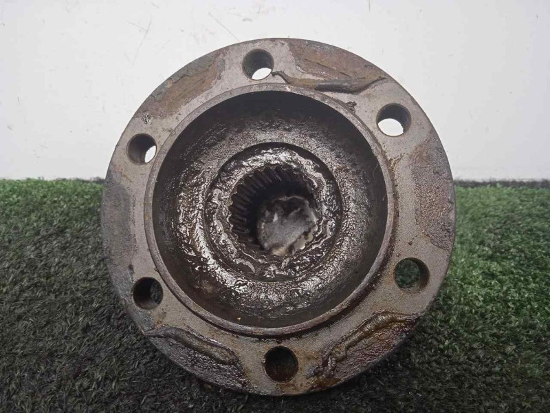 Recambio de buje para land rover 109 diessel 2.3 d referencia OEM IAM 571711 ESTRIA.FINA 88 - 109