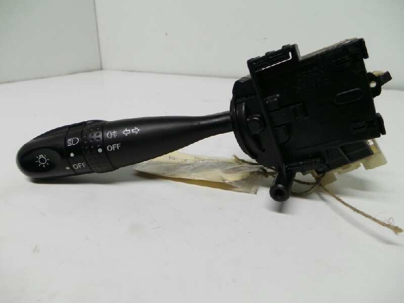 Recambio de mando intermitentes para toyota yaris (ncp1/nlp1/scp1) 1.4 turbodiesel cat referencia OEM IAM 1736482  