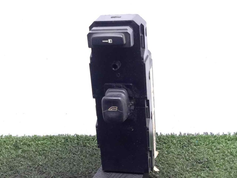 Recambio de mando elevalunas delantero derecho para volvo xc90 2.4 diesel cat referencia OEM IAM 30732817  