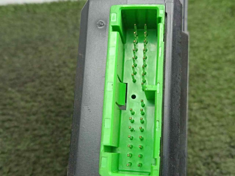 Recambio de mando elevalunas delantero derecho para volvo xc90 2.4 diesel cat referencia OEM IAM 30732817  