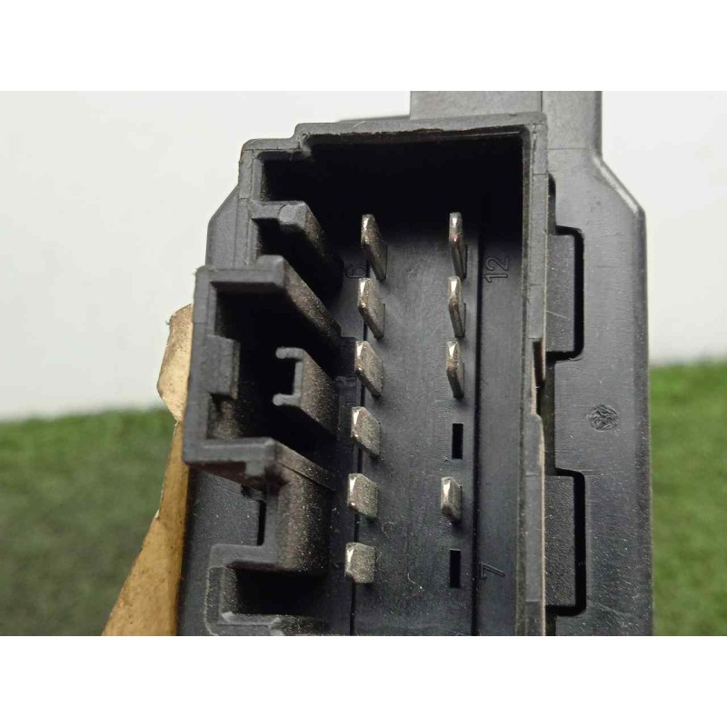 Recambio de mando elevalunas delantero derecho para volvo xc90 2.4 diesel cat referencia OEM IAM 30732817  