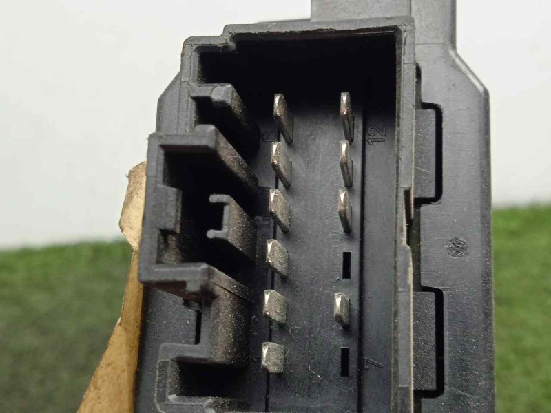 Recambio de mando elevalunas delantero derecho para volvo xc90 2.4 diesel cat referencia OEM IAM 30732817  