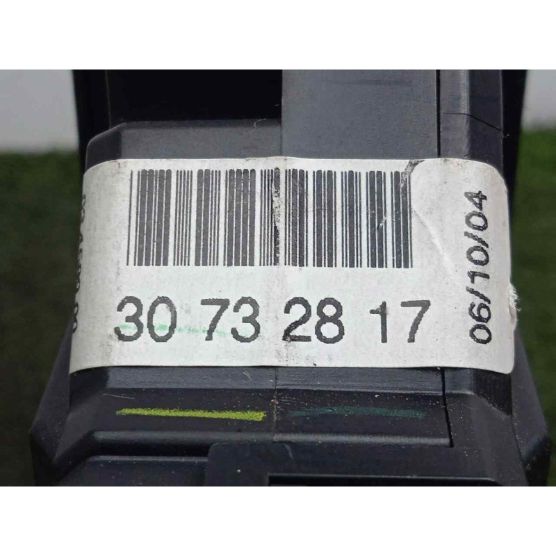 Recambio de mando elevalunas delantero derecho para volvo xc90 2.4 diesel cat referencia OEM IAM 30732817  