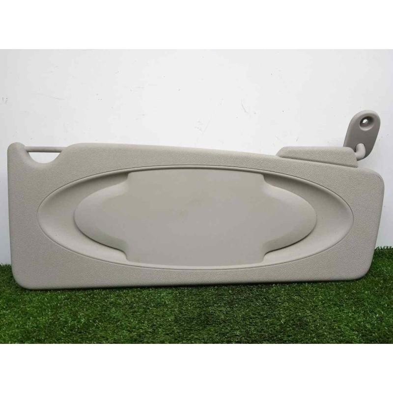 Recambio de parasol derecho para renault kangoo 1.5 blue dci diesel fap referencia OEM IAM 8200544838  