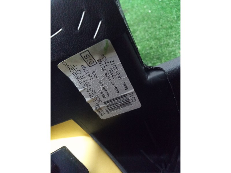 Recambio de asientos trasero izquierdo para volkswagen passat cc (357) 2.0 tdi referencia OEM IAM 3C8885701R EXTREMO RESPALDO TR